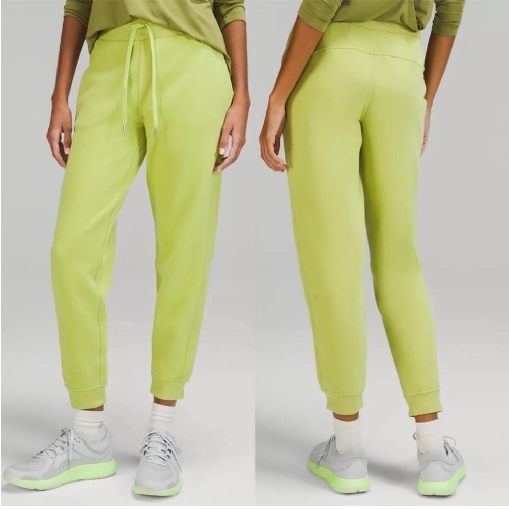 Lululemon Scuba High-Rise Jogger Wasabi